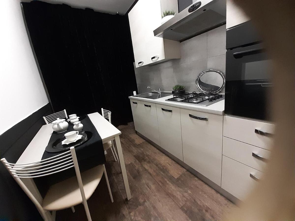 La Petite Maison Apartment Padova Bagian luar foto