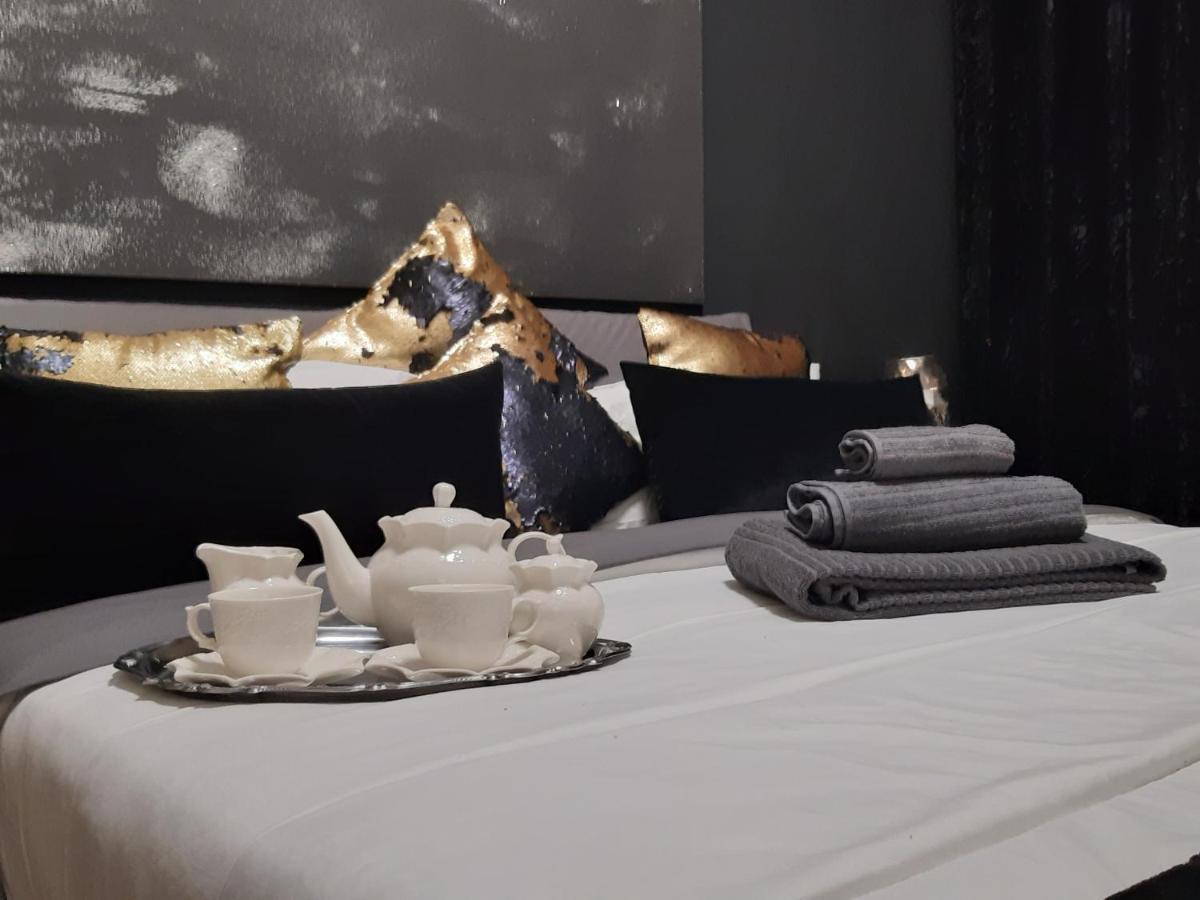 La Petite Maison Apartment Padova Bagian luar foto