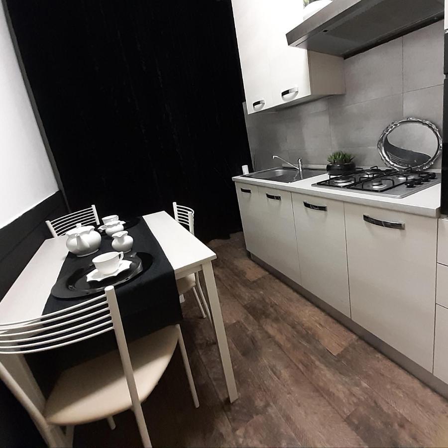 La Petite Maison Apartment Padova Bagian luar foto